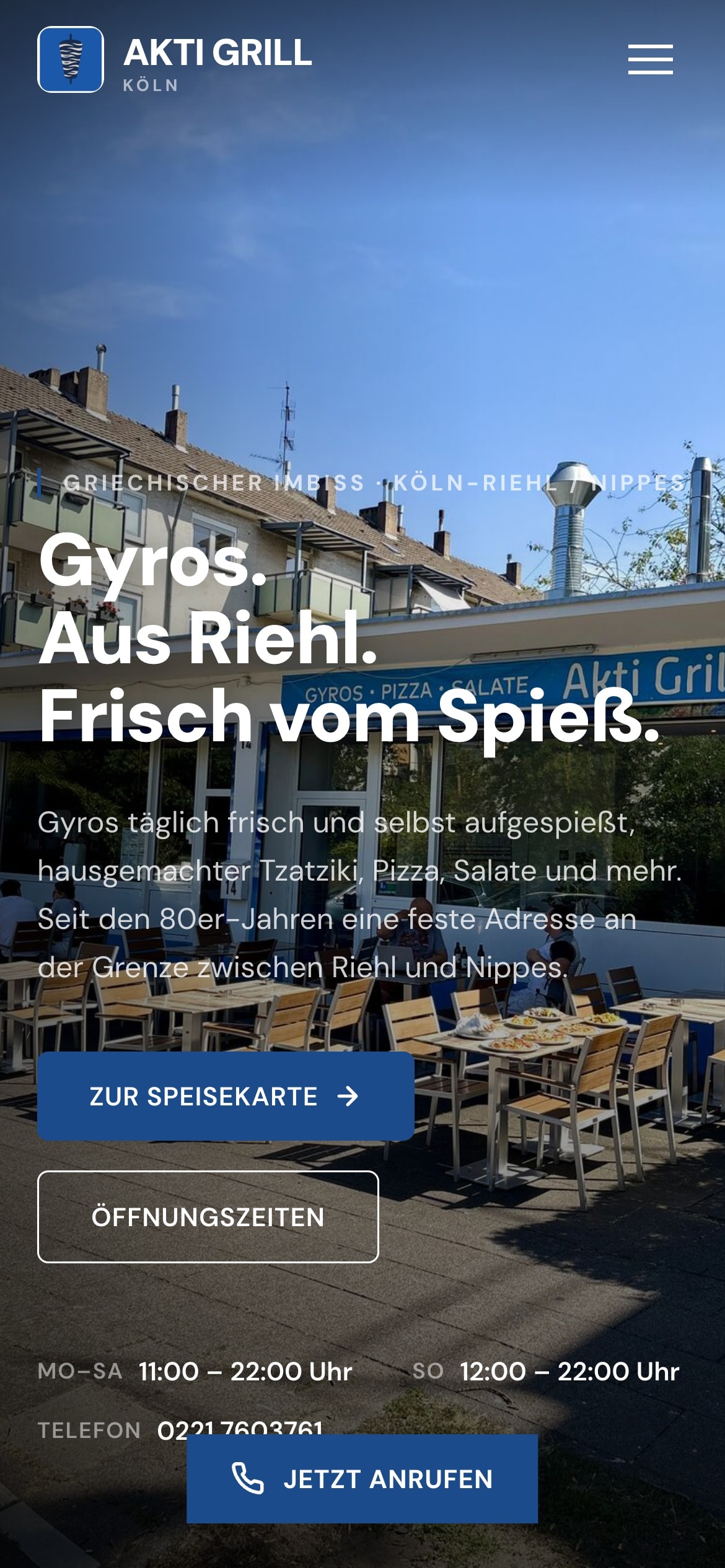Echter Handy-Screenshot der Website von Akti Grill